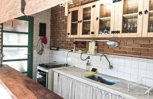 Cotia Ski Chalet | Loft Aconchegante em Meio à Natureza