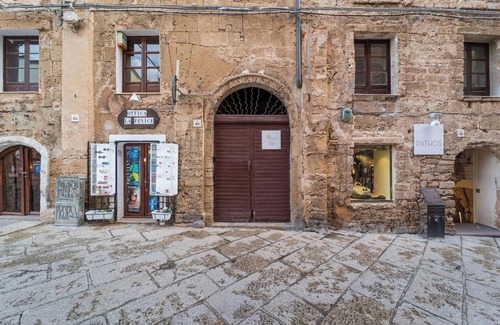 Alghero City Centre Apartment | Loft Apartment ‘Casa Gilbert 101’ close to Beach with Wi-Fi