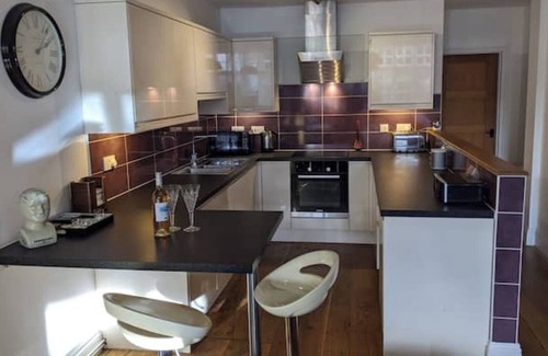 Cranbrook Apartment | Loft apartment in the heart of Cranbrook