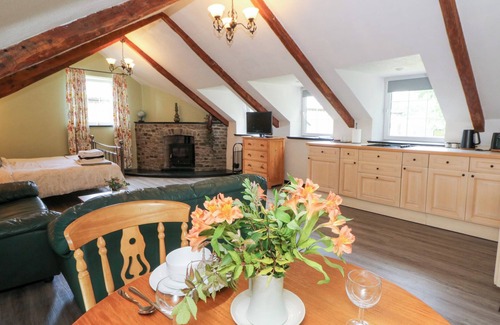 Llandysul Cottage | LOFT APARTMENT, romantic, country holiday cottage in Llandysul