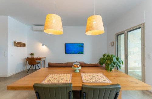 Figueres Apartment | Loft con piscina climatizada privada y parking