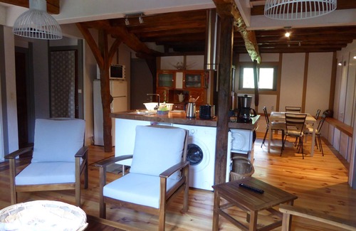 Teyssode House | Loft cottage: covered terrace, swimming pool, outdoor area, park, garage