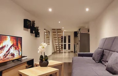 Republique - Tolstoi Apartment | Loft Duplex Villeurbanne