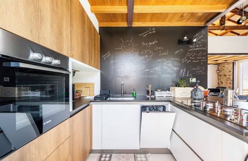 Ostiense Apartment | Loft Garbatella-terrace with breathtaking views,equipped kitchen and fast WiFi