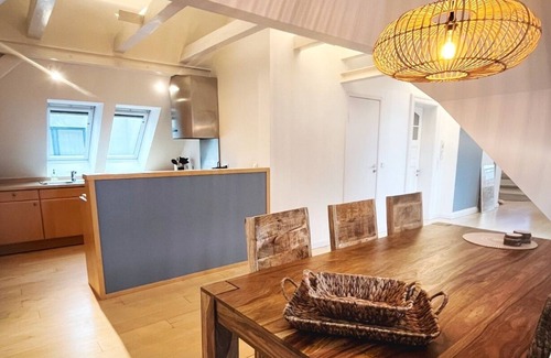 Altona-Altstadt Apartment | Loft-panoramablick-hafen & Elbe!