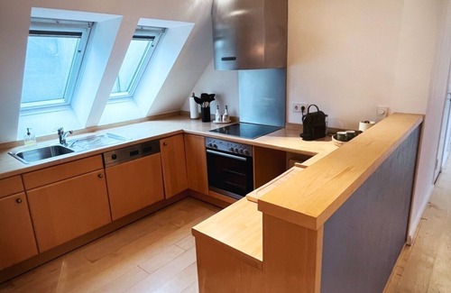 Altona-Altstadt Apartment | Loft-panoramablick-hafen & Elbe!