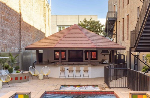 South Main Historic District Apartment | Loft-Style Studio Apt Unit w/ Pool