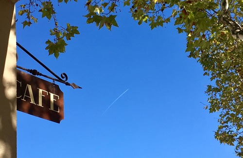 Vernegues House | LOFT VILLAGE HOUSE+AIR CONDITIONING+TERRACE, NEAR THE GOLF COURSE.