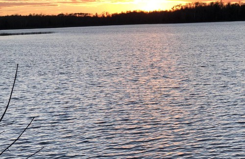 Waubun Cabin | Log Cabin On Scenic Juggler Lake ~ Dramatic Sunset Views!