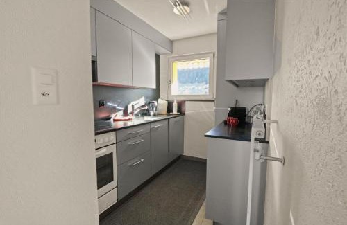 Saint-Pierre-de-Clages Apartment | Logement spacieux et charmant