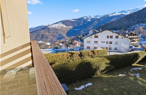 Saint-Pierre-de-Clages Apartment | Logement spacieux et charmant