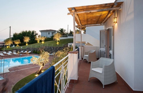 Villammare Apartment | Loggia Appartment with large sea view terrace and swimming pool