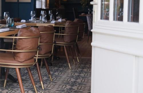 Coucy-le-Chateau-Auffrique Hotel | LOGIS HOTEL BELLEVUE RESTAURANT LA POMME d'OR