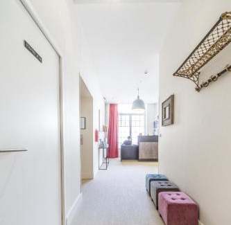 Senlis Hotel | LOGIS HOTEL - Le Petit Bellon