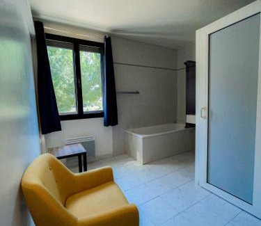 Bouc-Bel-Air Hotel | LOGIS HOTEL & RESTAURANT L'ETAPE Bouc Bel Air - Gardanne