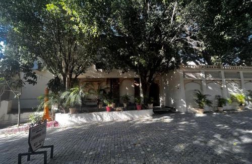 Barsar Hotel | Lokesh Hotel