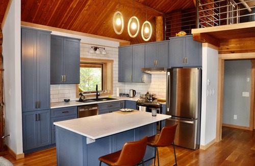 Central Kootenay Cabin | Loki Cabin Located in the heart of the west Kootenays