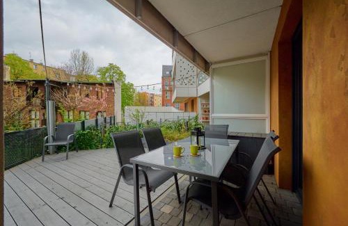 Srodmiescie Apartment | Lokum Vena Apartment with Terrace & Parking Wrocław by Noclegi Renters