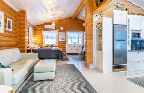 Tuusniemi House | Lomasuvas by Interhome