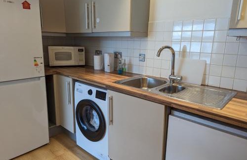 Shadwell Apartment | London Luxury Holiday Home B