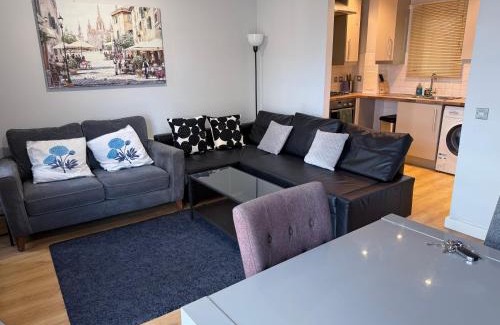 Shadwell Apartment | London Luxury Holiday Home B