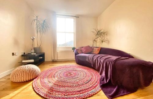 Tower Hamlets Apartment | London's Central East End 2 Bedroom City Apartments