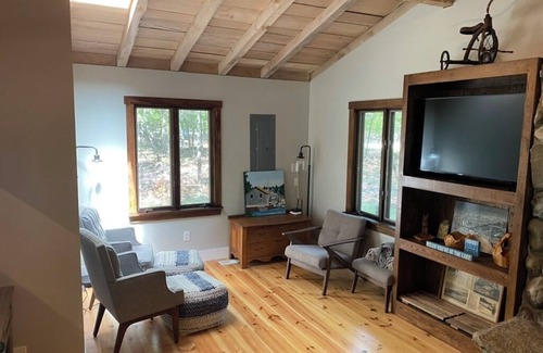 Pigeon Cabin | Lone Eagle LodgenCozy 3-bedroom cabin, located on Sand Point near Caseville, MI