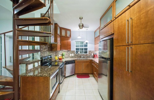 East End House | Lone Palm: Oceanfront Pool, 2 Free Kayaks, & Wide Beachfront.