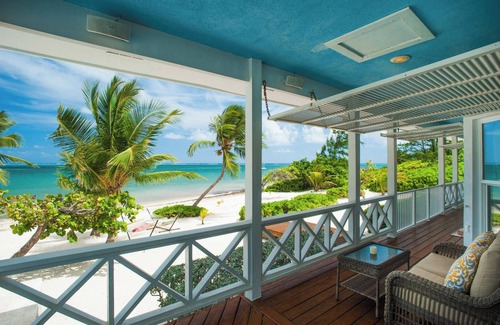 East End House | Lone Palm: Oceanfront Pool, 2 Free Kayaks, & Wide Beachfront.