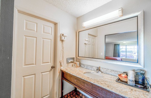 Vernon Hotel | Lone Star Inn by OYO Vernon Texas Hwy 287