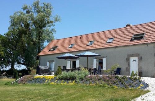 Echassieres House | Longère rénovée avec piscine privée, Wi-Fi et climatisation - FR-1-489-201