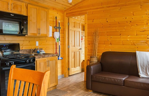Seaview Cabin | Long Beach RV & Camping Resort