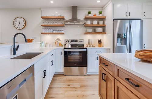 Town of Torrey House | Long Point Retreat: Near Wineries + Hot Tub + Pet Friendly!