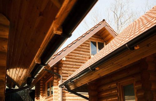 Rimetea Ski Chalet | Long Rock Chalets