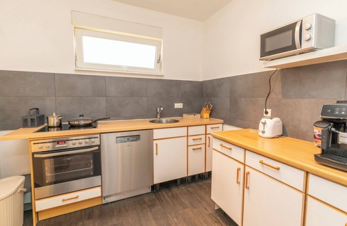 Sprendlingen House | Long-term rental:Complete house for companies!