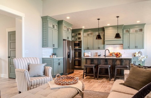 Lincoln Park House | Long Term Rental in Horse Country