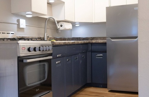 Whittier Apartment | Long term rental in central Minneapolis W/Rental Car
