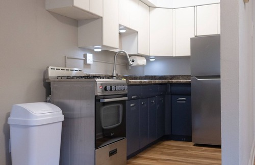 Whittier Apartment | Long term rental in central Minneapolis W/Rental Car