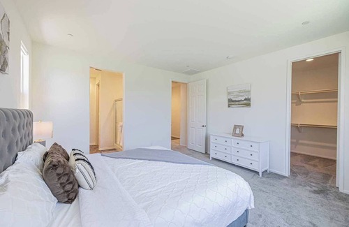 Lancaster House | Long Term Stay-Retreat｜Fenced Backyard｜Dedicate Workspace｜Pet Friendly #41589