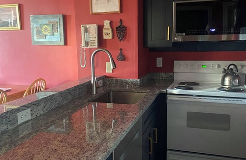 Stratton Mountain Condo | Long Trail, Walk to Lifts