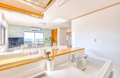 Tsubaki Onsen House | LONG VACATION