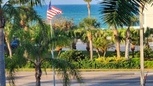 Longboat Key Apartment | Longboat Bay Club