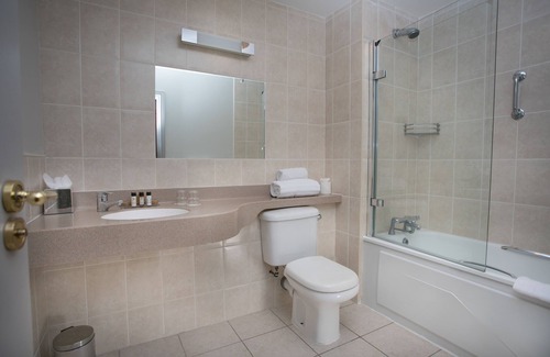 Newcastle West Hotel | Longcourt House Hotel