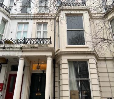Earl's Court Apartment | Longridge Road Apartments