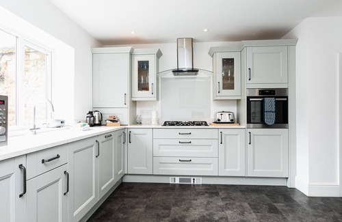 Alnmouth Cottage | LONGSHORE, pet friendly, character holiday cottage in Alnmouth