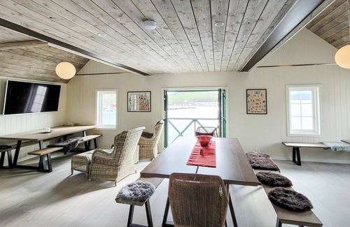 Vikebygd House | Look forward to your next vacation in Vikebygd right by the fjord.