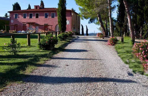 Peccioli House | look out the windows and . dream