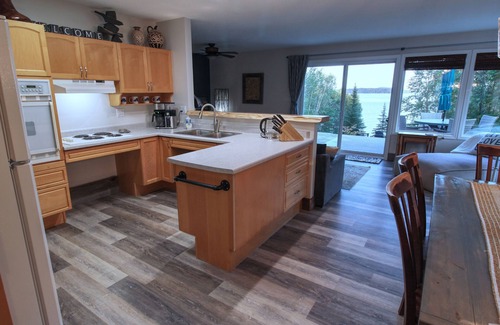 Neebing Cottage | Loon's Nest on Superior - An adventure for every season!