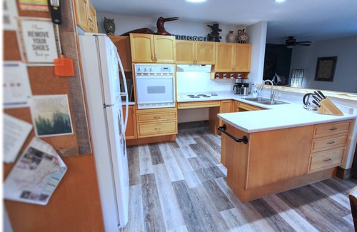 Neebing Cottage | Loon's Nest on Superior - An adventure for every season!