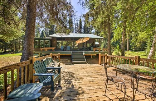 Troy House | Loose Moose Lodge - 31 Acres on Yaak River!